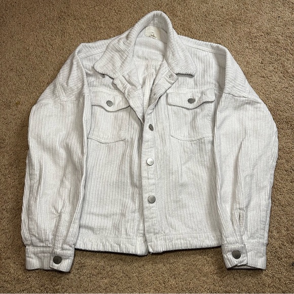 GUC Corduroy Shacket - Picture 2 of 5